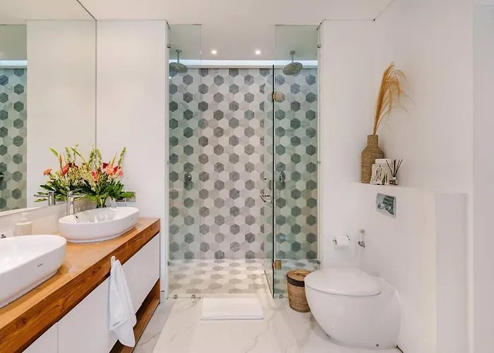 Villa Vana, Sitara Group
